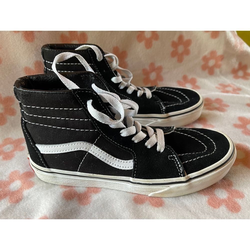 Vans Sk8-Hi Kids High Top Sneakers Black White Suede Canvas Size 3.0 Kids - Picture 2 of 6